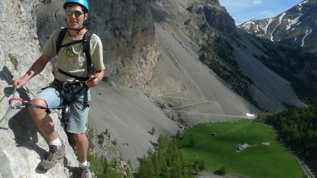 Via ferrata plein gaz dès 12 ans