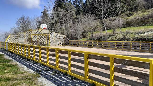 Aire de jeux et city stade