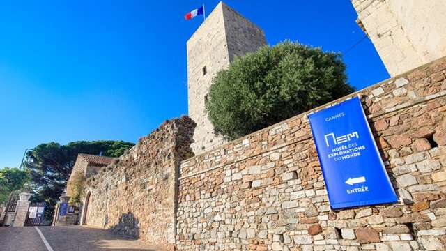 Initiation au jeu l'Awalé au Musée des Explorations du Monde - Cannes