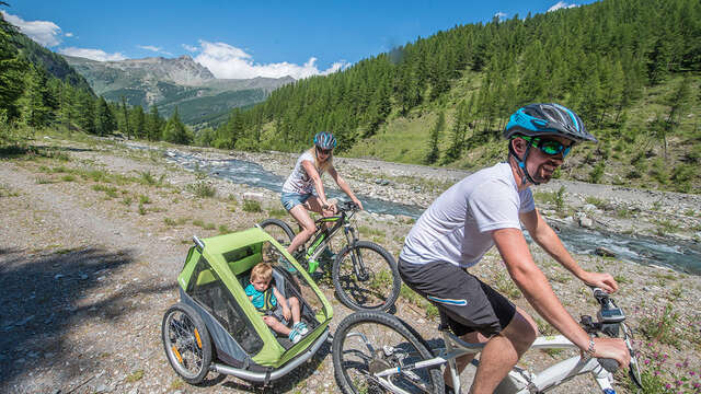 La vallée du Haut-Guil en VTT