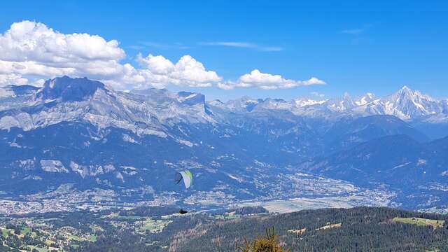 Petit Croisse Baulet par les Bornes Romaines – sentier pédestre