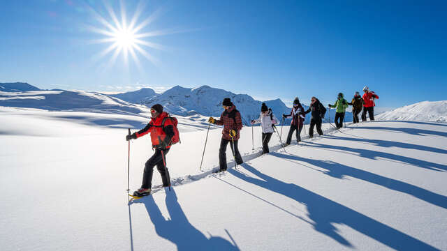 Raquettes avec les accompagnateurs en montagne
