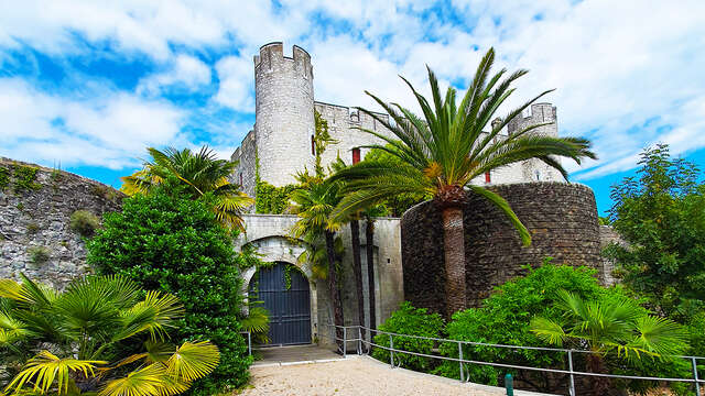 Visite famille à la forteresse médiévale