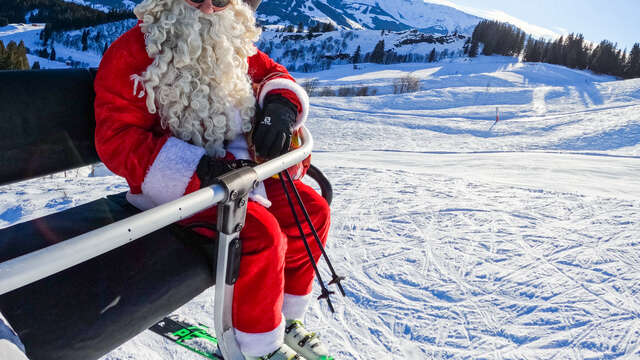 Pot de bienvenue de Noël à ski