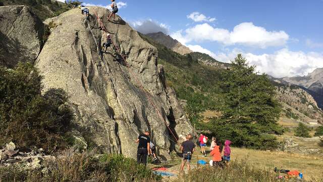 Escalade cours collectif enfants - Passion Outdoor