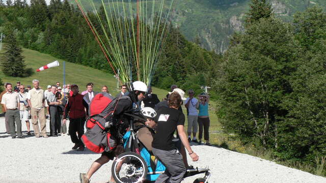 Baptême parapente handisport