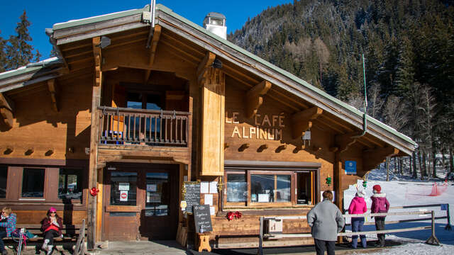 Le Café Alpinum