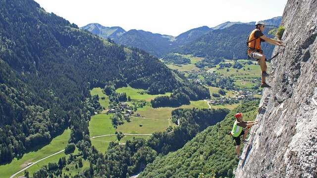 Les Gets Aventure-Découverte et perfectionnement en escalade