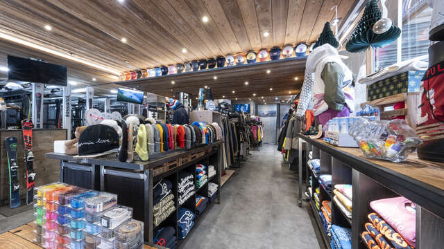 Skiset Les Carroz by Rossignol