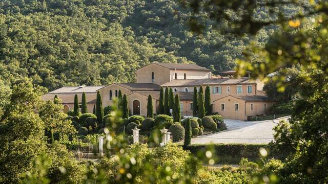 My personalised label" workshop at Château Pas du Cerf