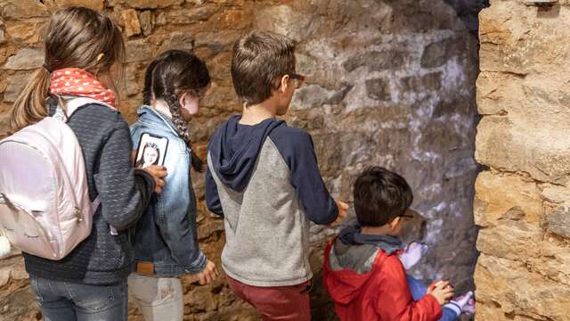 Secrets, mystères et autres histoires au Domaine de la Garde