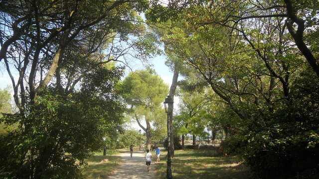 R01 Orange entre histoire et campagne