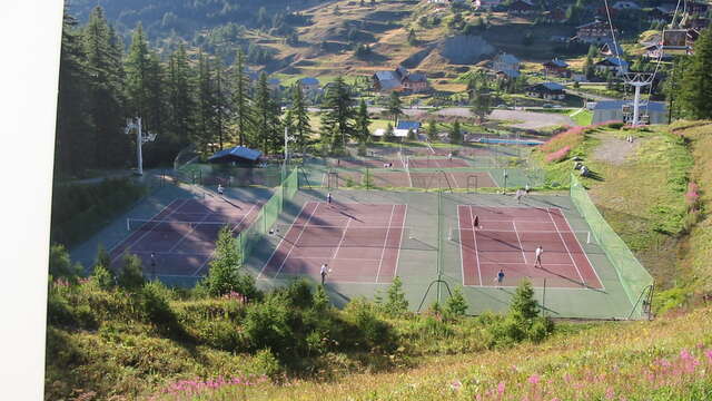 Montgenère Tennis Courts