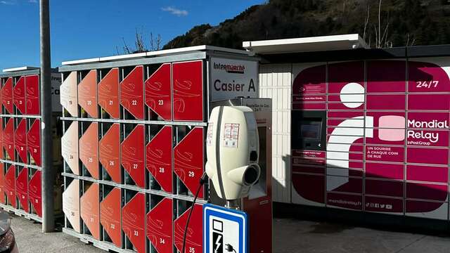 Borne de recharge électrique Intermarché Seyne