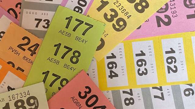 Tombola de Noël des forains - Tain Etincelle