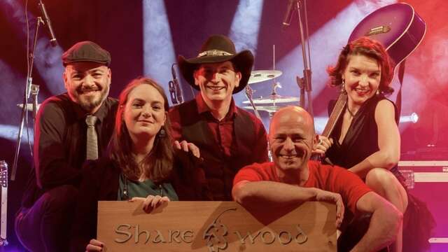 Concert van Sharewood op de Frans-Zwitserse markt