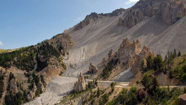 La Casse Déserte : Gypse et cargneules du Col d'Izoard