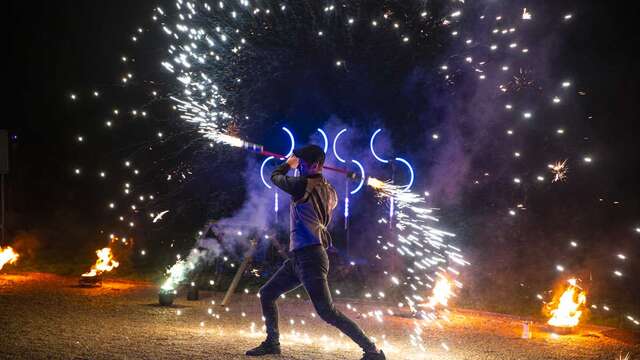 Spectacle de feu et lumières à Bisanne