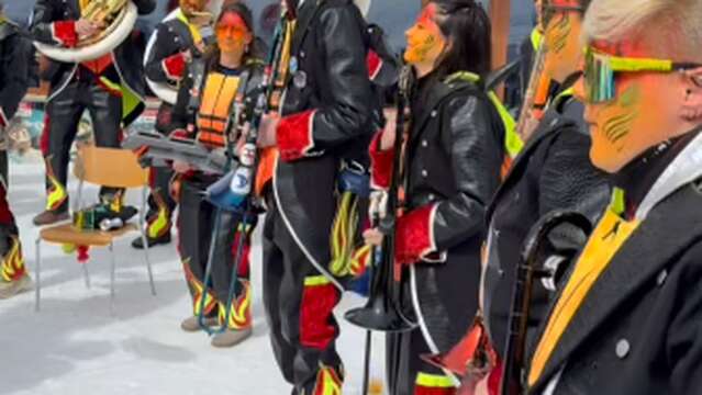 Les Guggens à Thyon 2000