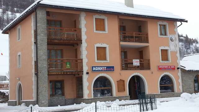 Monnet Sports