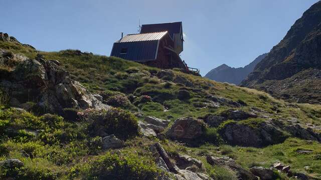 Refuge du Pinet par l'étang sourd