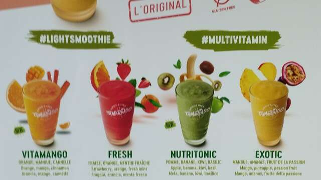 Bar de refrescos y snack bar junto al lago