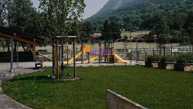 Journées Nationales de l'Architecture - La végétalisation de la cour de l'école de Thollon-les-Mémises