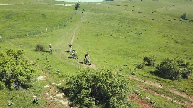 Bicicleta de montaña - À la découverte des Monts du Genevois