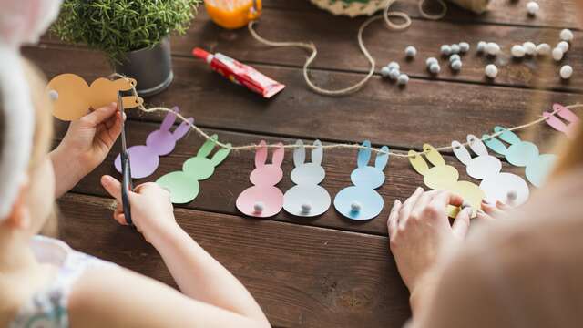 Creative morning and ice rink afternoon