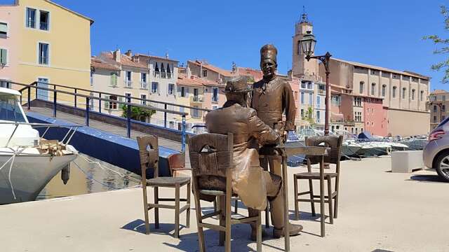 Bronze statue, representing Fernandel and Bourvil