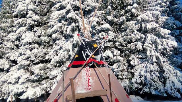 Soirée raquettes et repas sous tipi indien - La Vache qui Ride