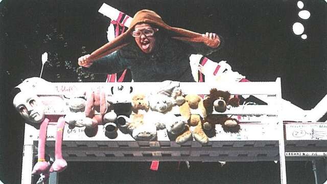 Teatro «Jamais dormir» (Nunca duermas)