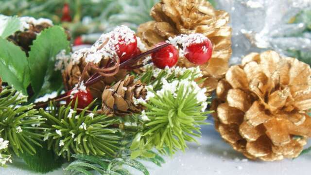 Atelier floral : une pigne sur mon chemin