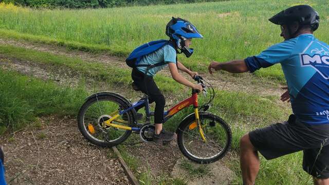 Mountain biking: lessons for 5-6 y/o and 7-8 y/o