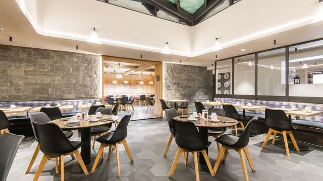 From Savoie : Restaurant de spécialités Savoyardes