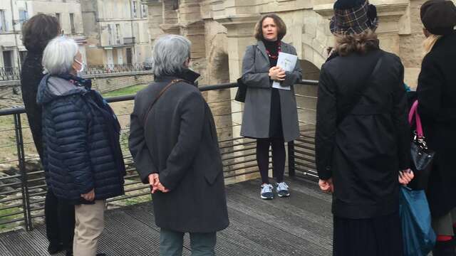 Visite guidée d'Arles en français avec Alice (au matin)