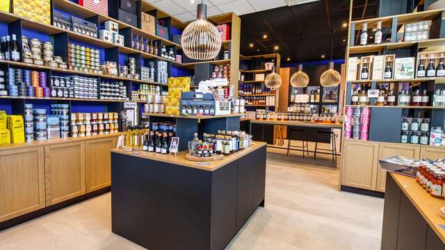 Au cœur d'une épicerie fine