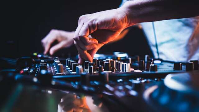 Soirée DJ set au Dérapage
