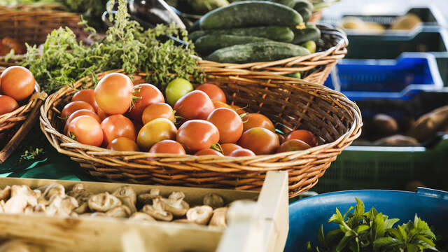 Marché de Gréolières village