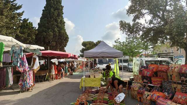 Marché de La Couronne