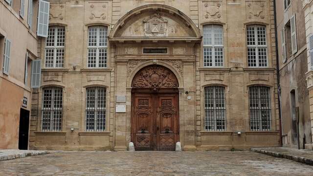 Museum of Tapestries, Archbishop's Palace