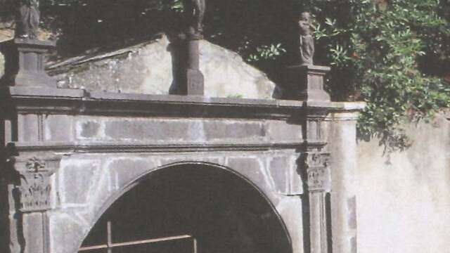 Grande fontaine dite Notre-Dame de Pitié