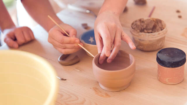 Atelier poterie en famille
