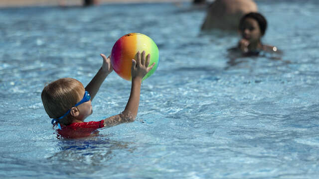 Samoëns swimming pool