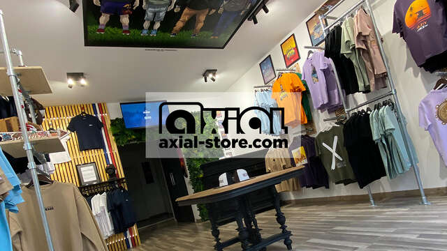 axial-store