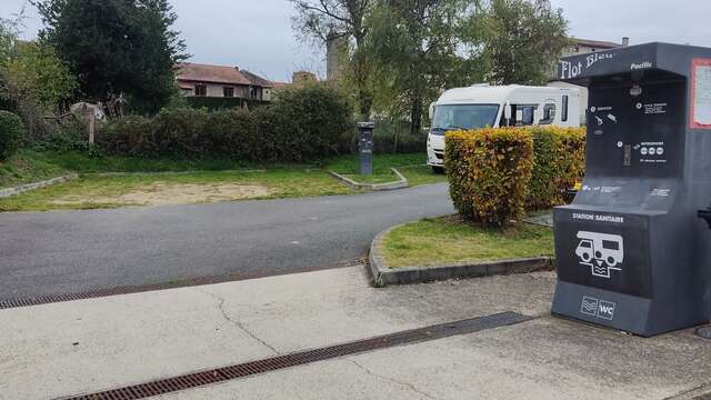 Aire de service de camping-car