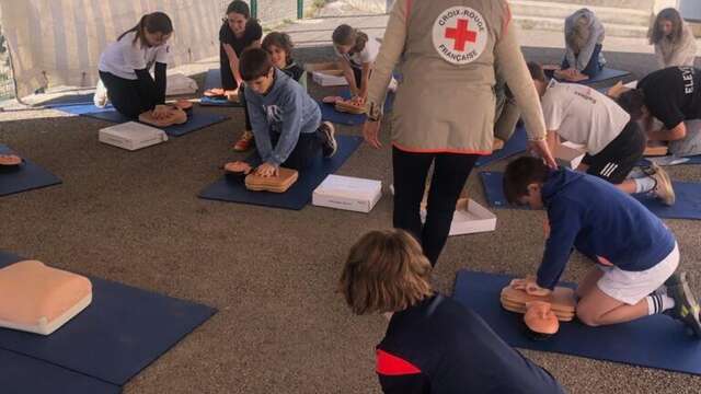 Sauver des vies Formez-vous en famille aux gestes des 1ers secours