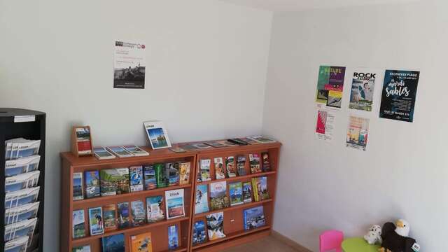 Bureau d'information touristique estival au Port de Sciez-sur-Léman / Destination Léman