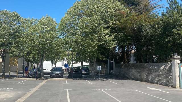 Parking square du 11 novembre