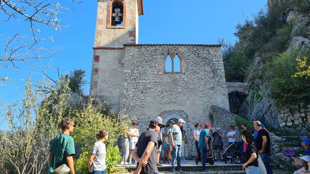 Visite guidée du vieux village de Sahune